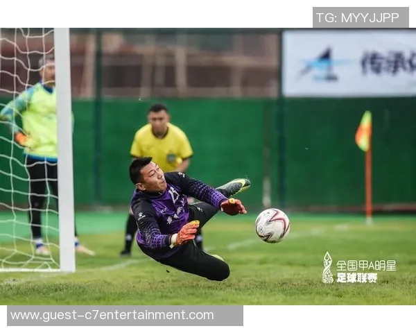 少林足球队视频展现武术与足球完美结合的精彩瞬间与团队精神 少林足球队视频展现武术与足球完美结合的精彩瞬间与团队精神