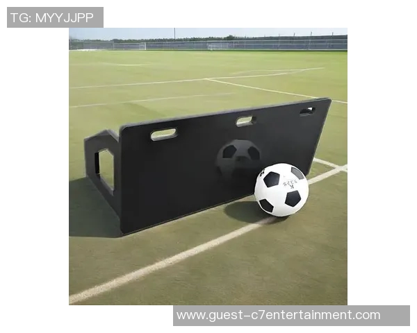 提升足球技能的关键在于增强身体柔韧性与协调性训练方法探讨